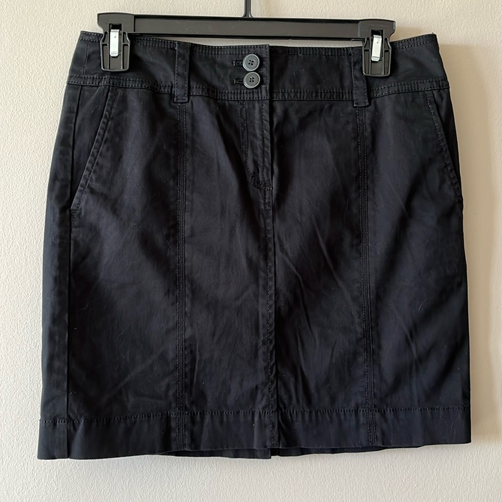 🆕 LOFT Skirt